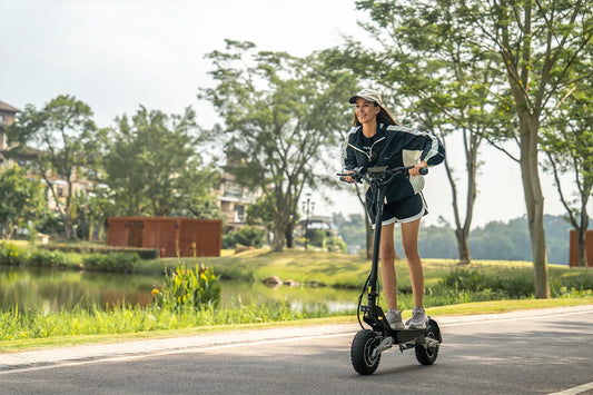 Lightweight practical commute with OOTD T10 for women
