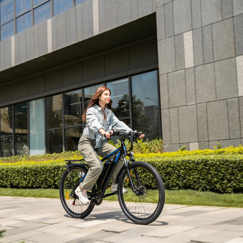 Duotts electric bikes collection - mountain and commuter e-bikes available at Xvelo